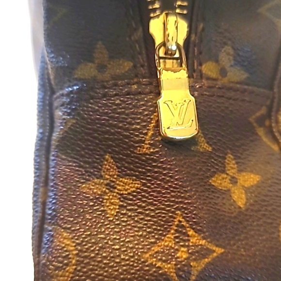 ✅️Louis Vuitton Monogram Trousse Toilette 28 Pouch Cosmetic Travel Handbag‼️ - Picture 11 of 12